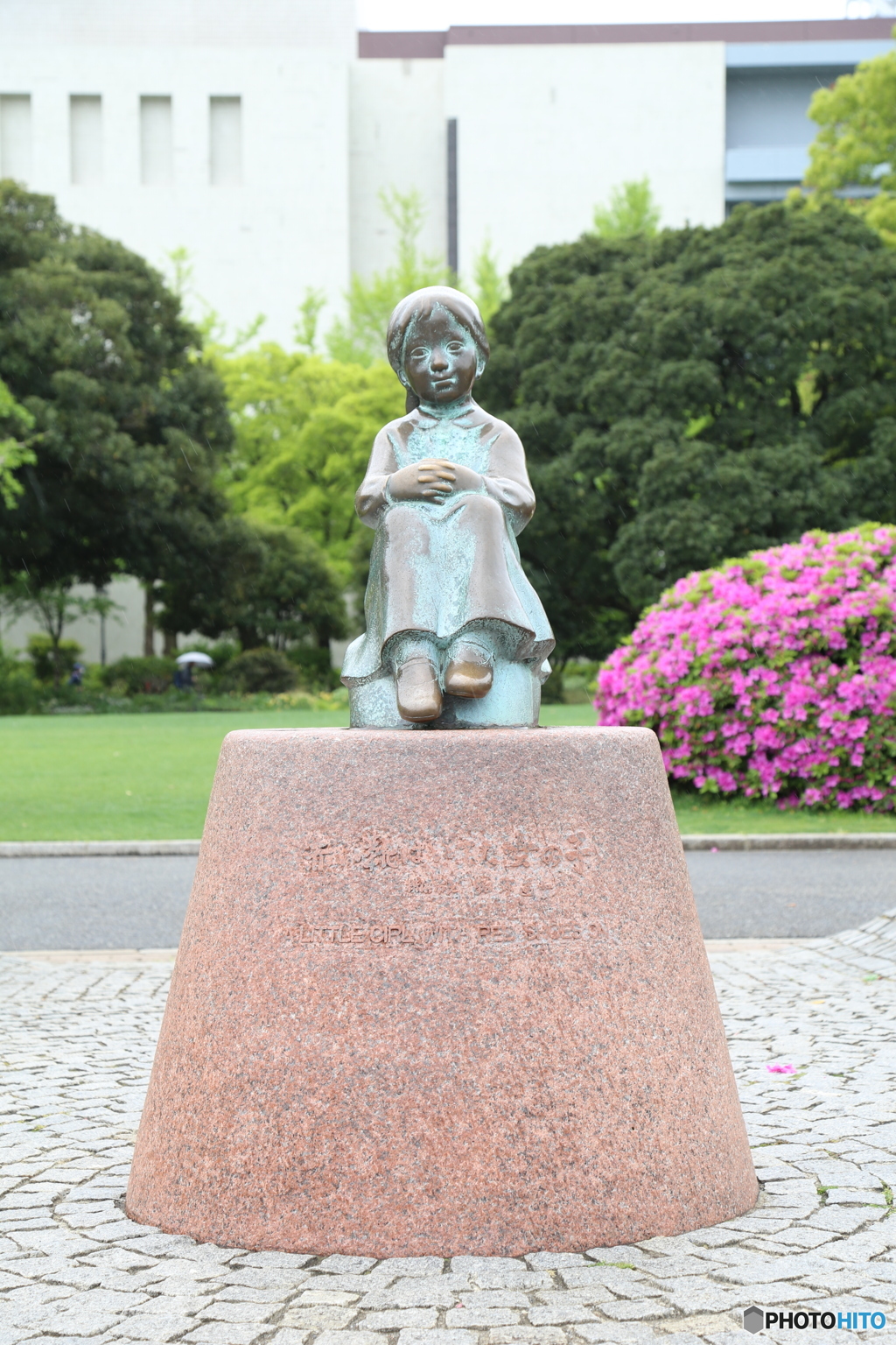 赤い靴履いてた女の子像