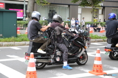 中継バイク