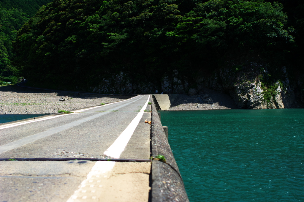 沈下橋