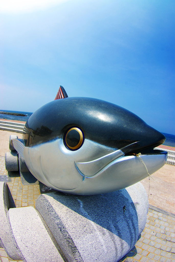 まぐろのモニュメント
