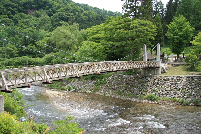 白馬　大出の吊り橋