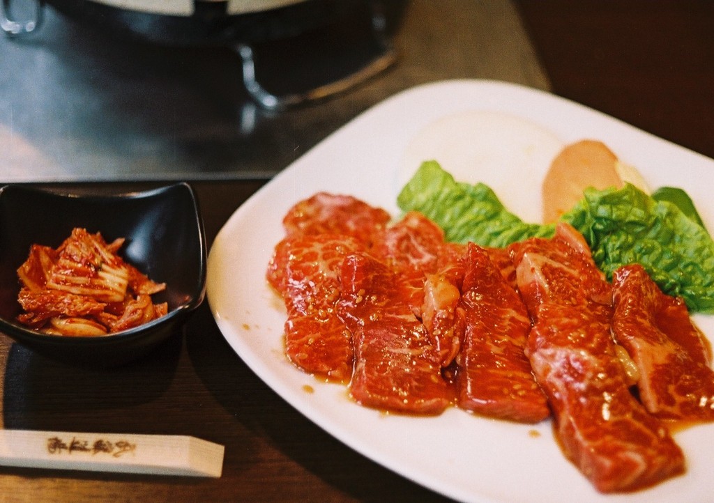 焼き肉、バラ定食８００円