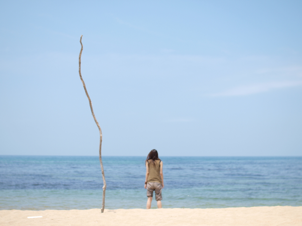 無人島に流れ着いた子ども・・・みたいになってますｗ