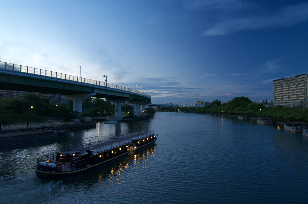 大川夕景