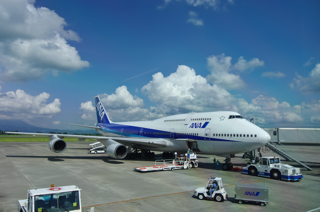 747