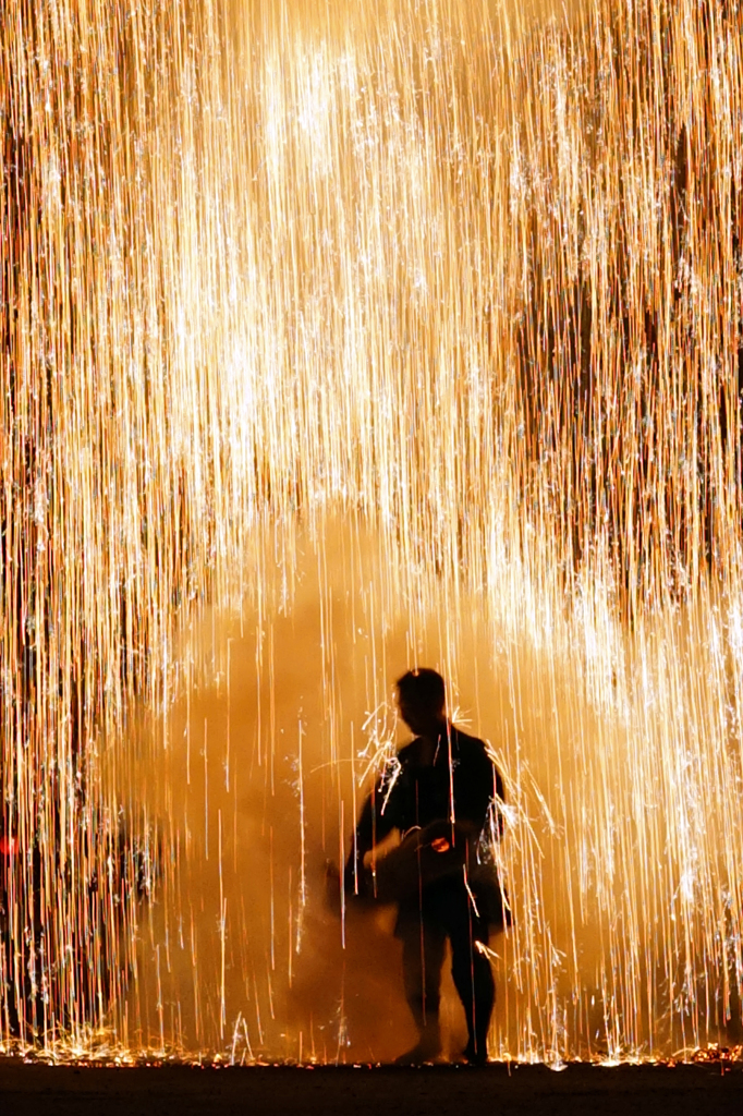 火花の雨