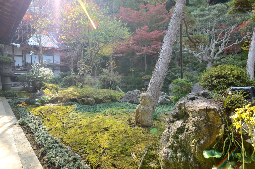 庭園の守り神