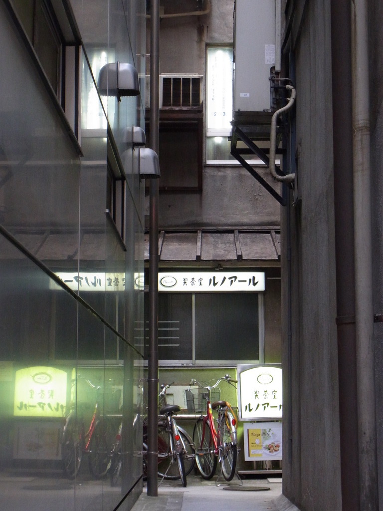 銀座の路地裏