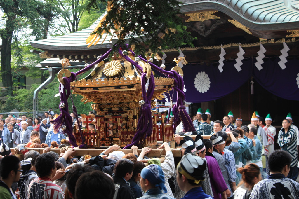 くらやみ祭神輿