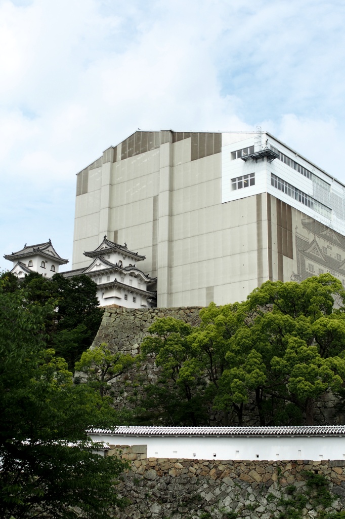 化粧直し中