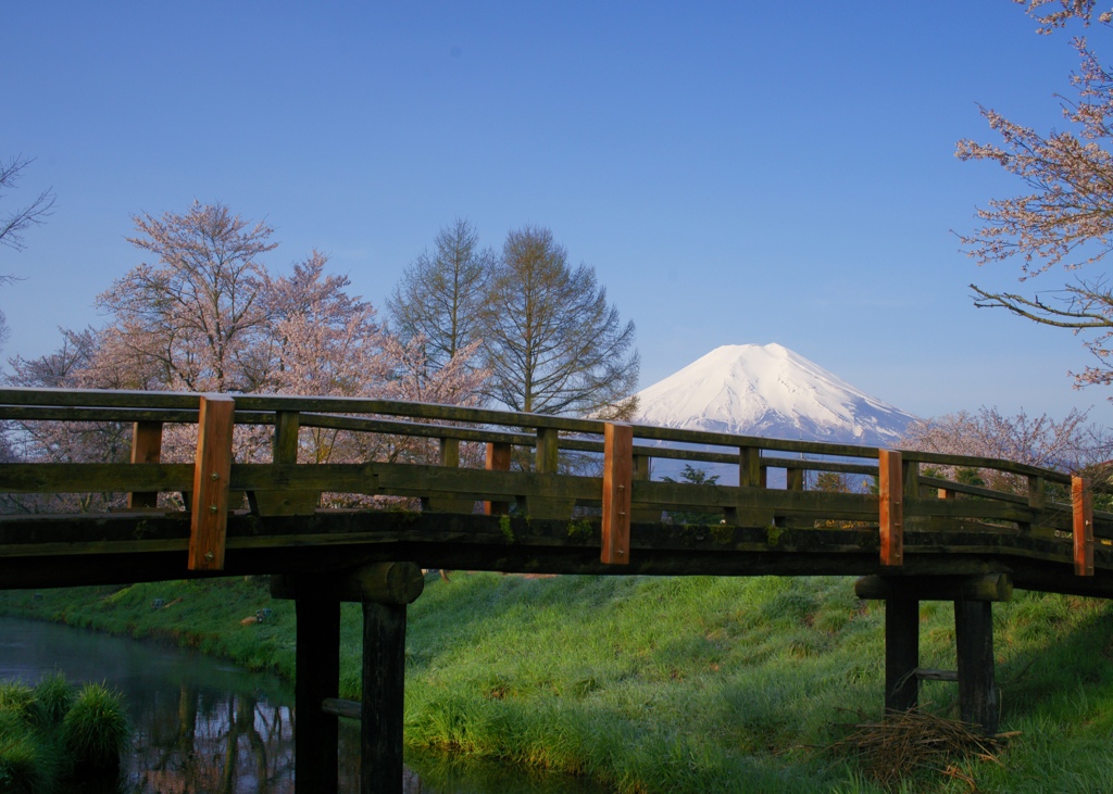 富士に渡る橋