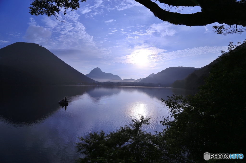 青の湖