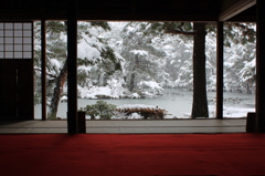 雪の日本庭園