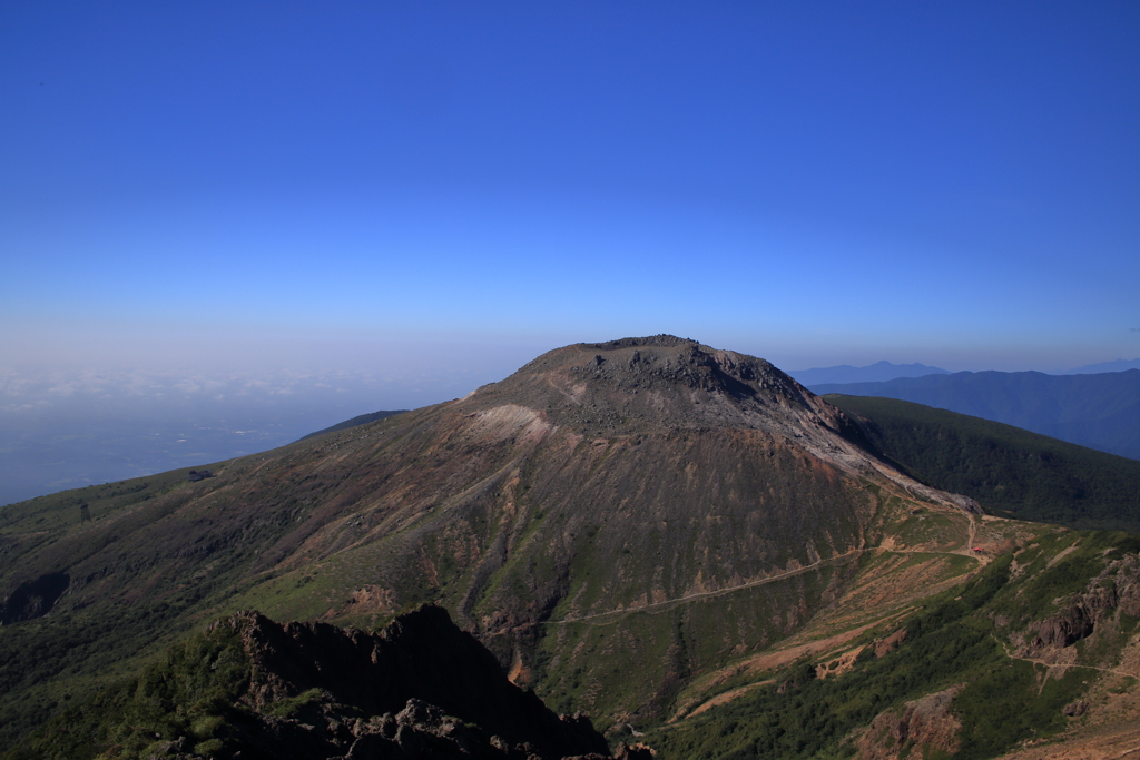 朝焼けの山