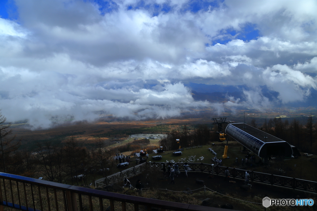 にぎやかな雲