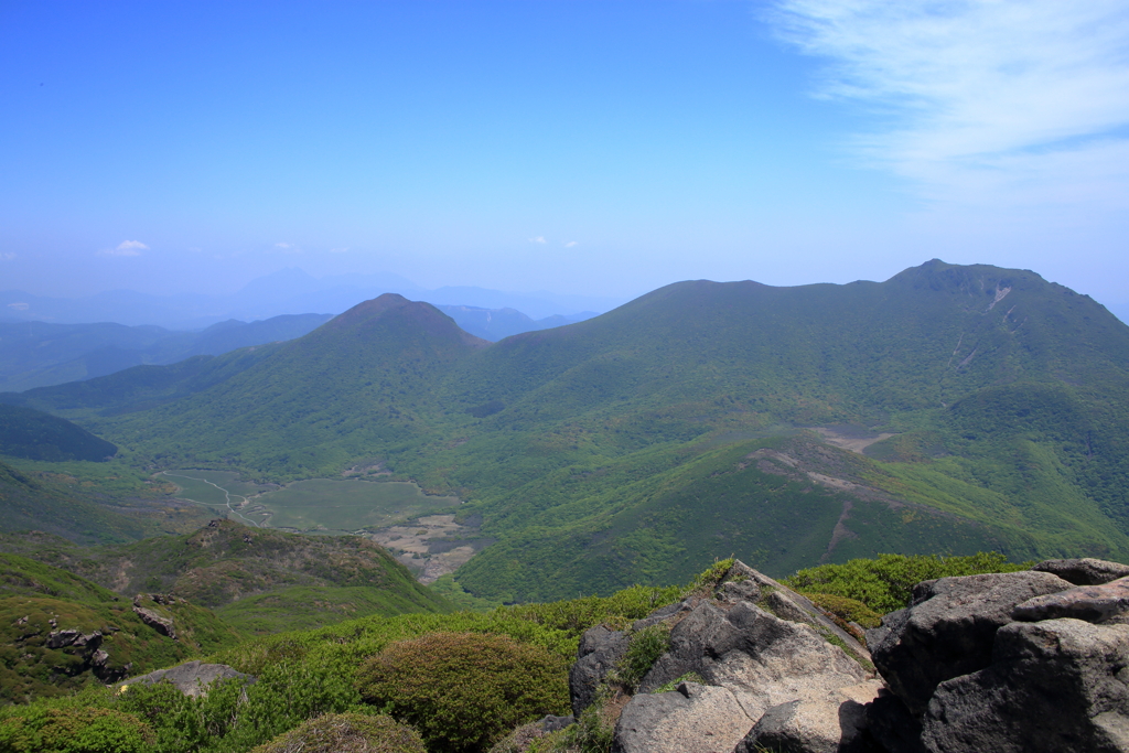 初夏の山