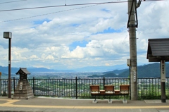 プラットホーム