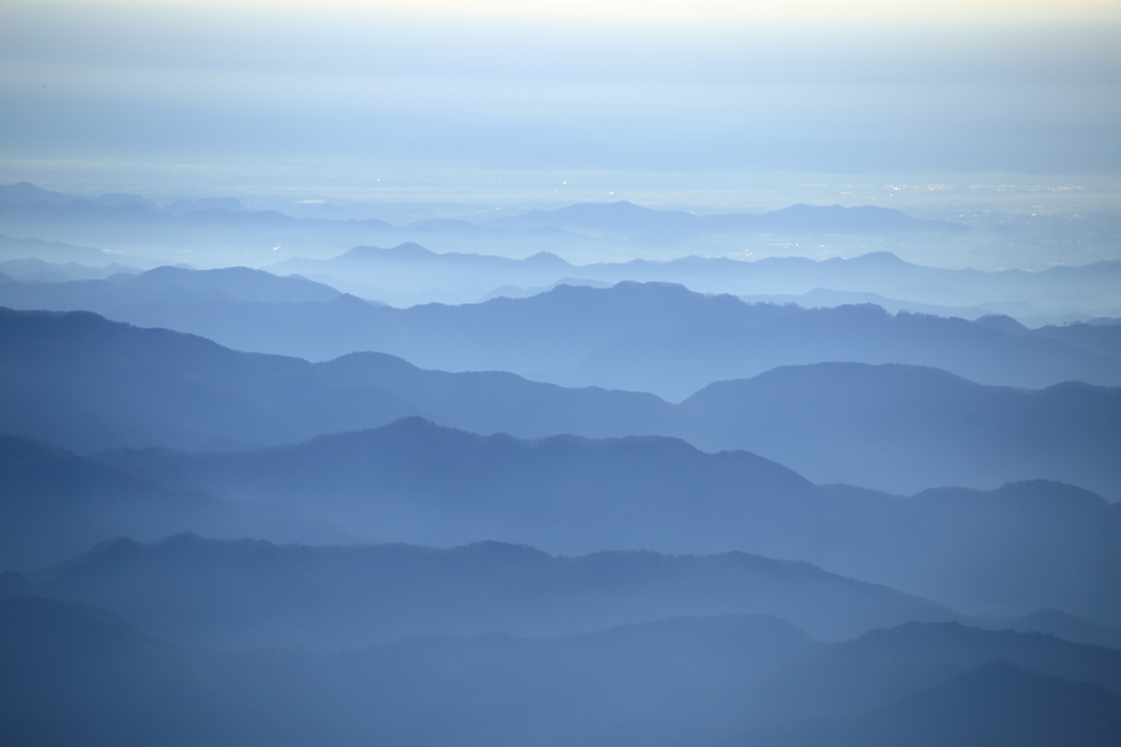 蒼い峰々