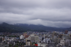 高知城、天守閣から下界を望む