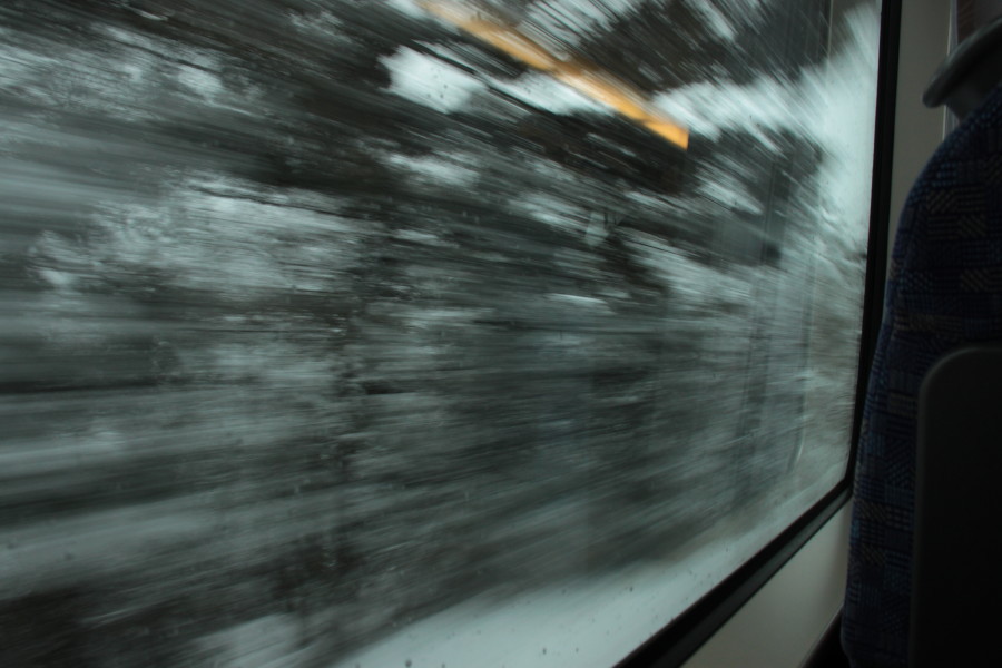 雪の車窓