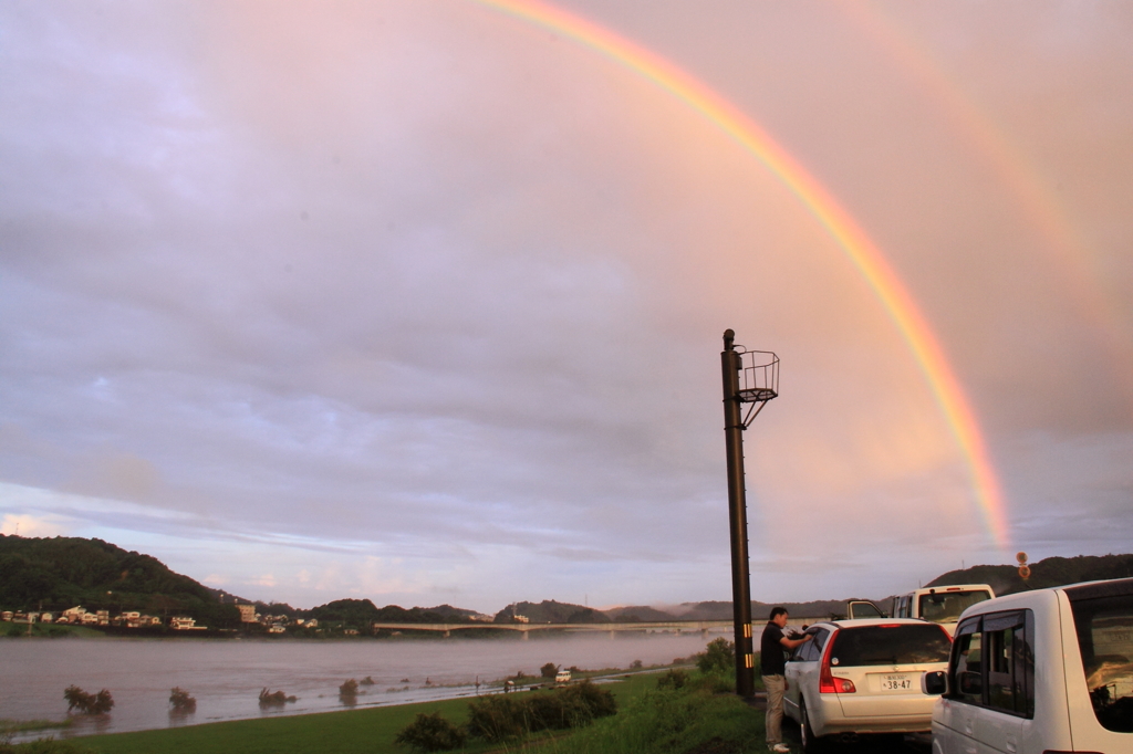 四万十川にかかる虹の架け橋