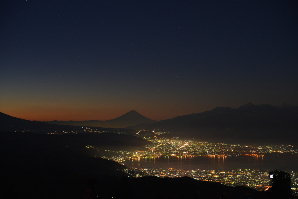 夜明け前