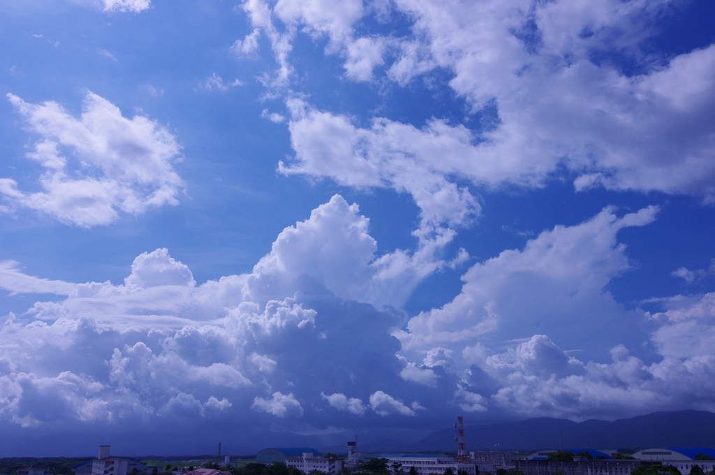 雲踊る