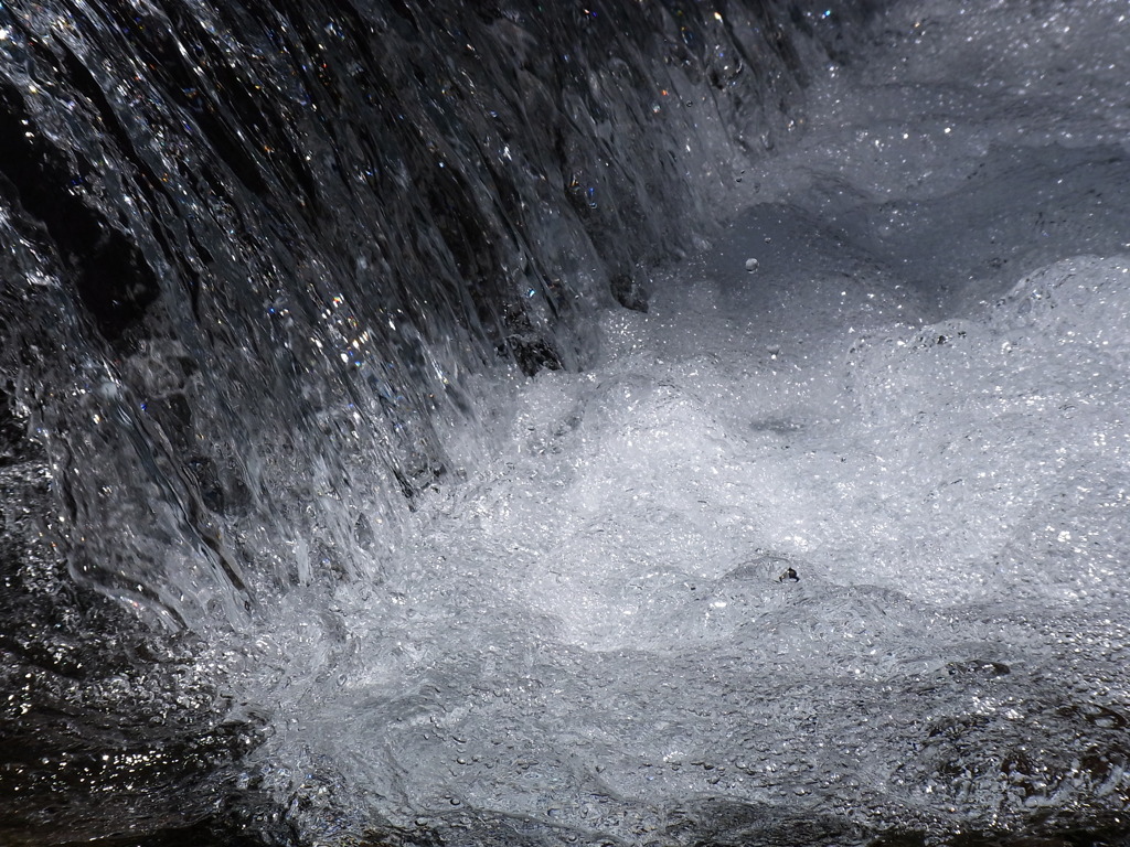 名水「三分一湧水」