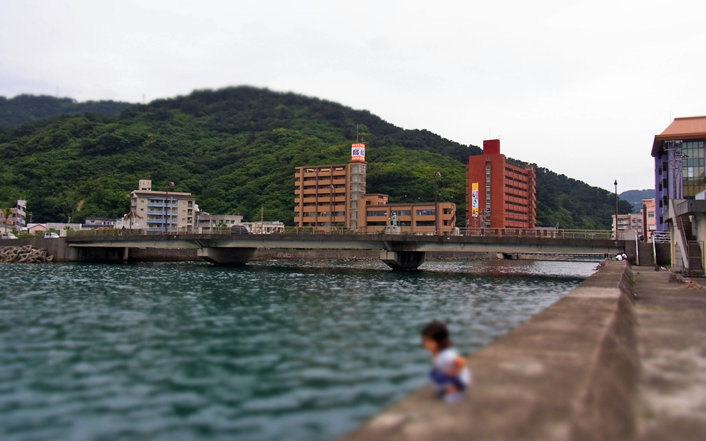 名瀬港大橋