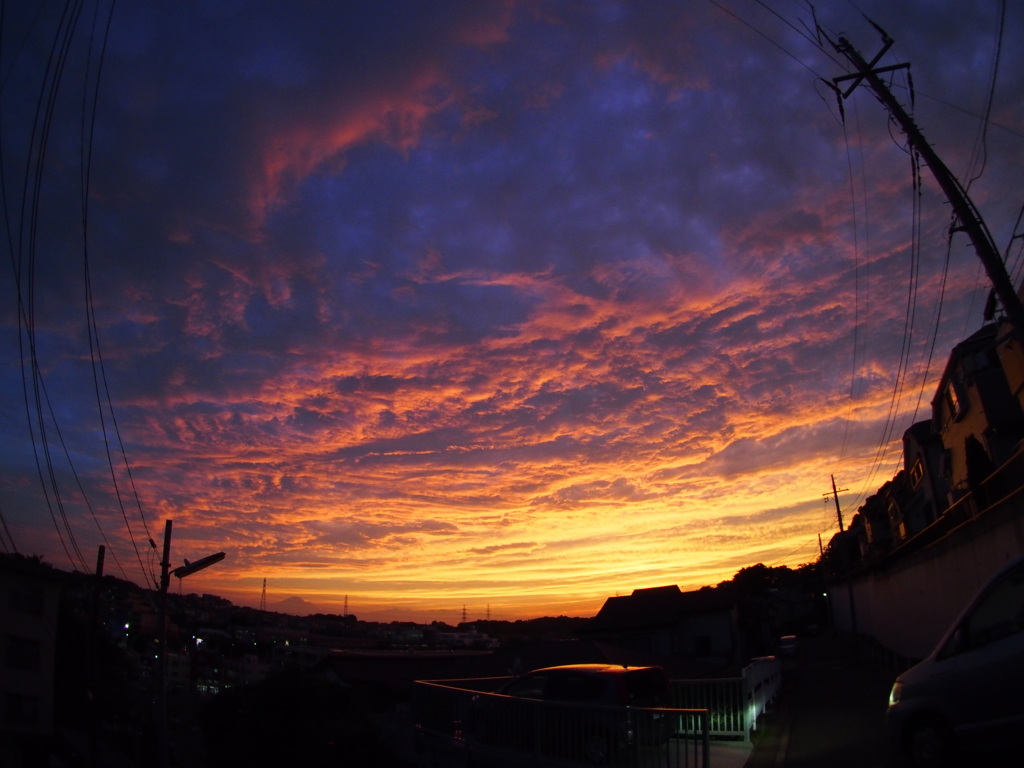 梅雨の合間の夕日