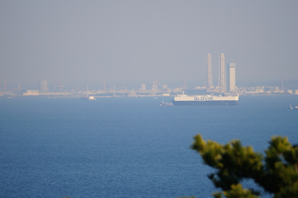 東京湾の先に木更津