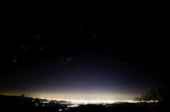 オリオン座と夜景