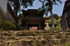 とある集落で見つけた立派なお寺