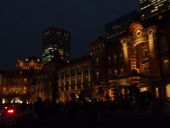 東京駅(影1)