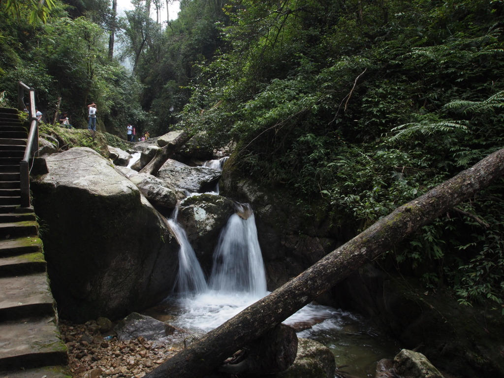 In China Waterfall02