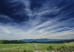 霧ケ峰高原の青い空
