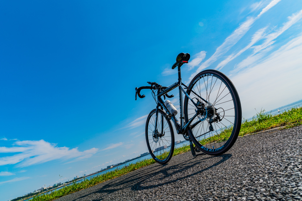 空と自転車