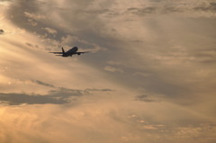 夕焼け空のかなたへ