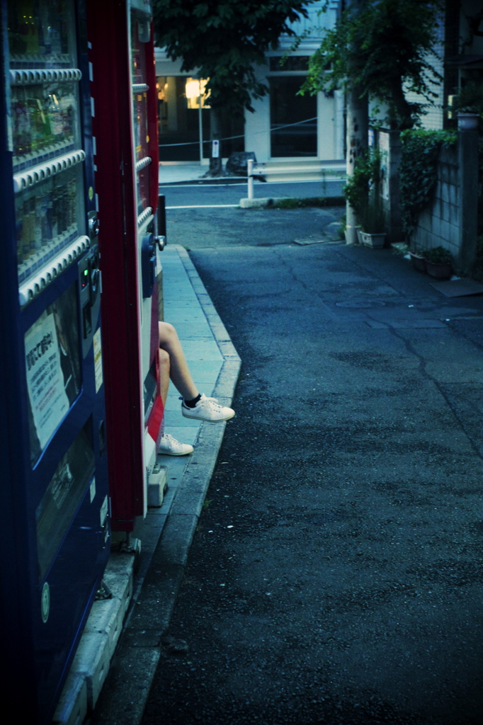 She's Waiting