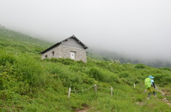 山小屋と山ガール　in　Rainy　Days