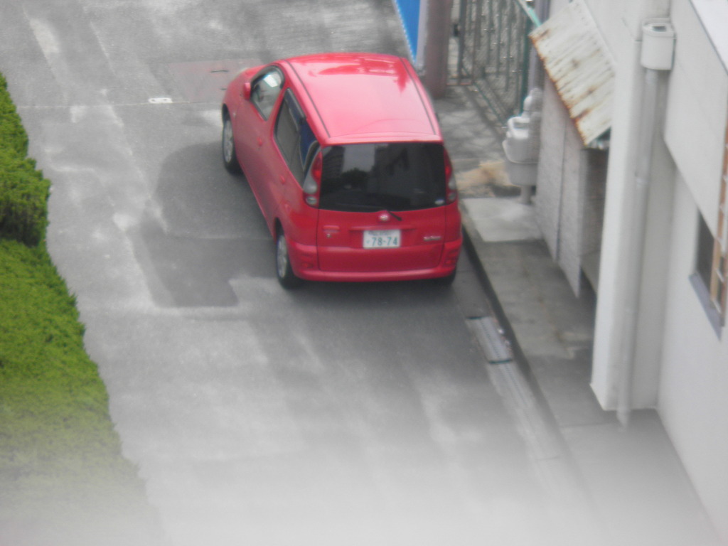 赤い車