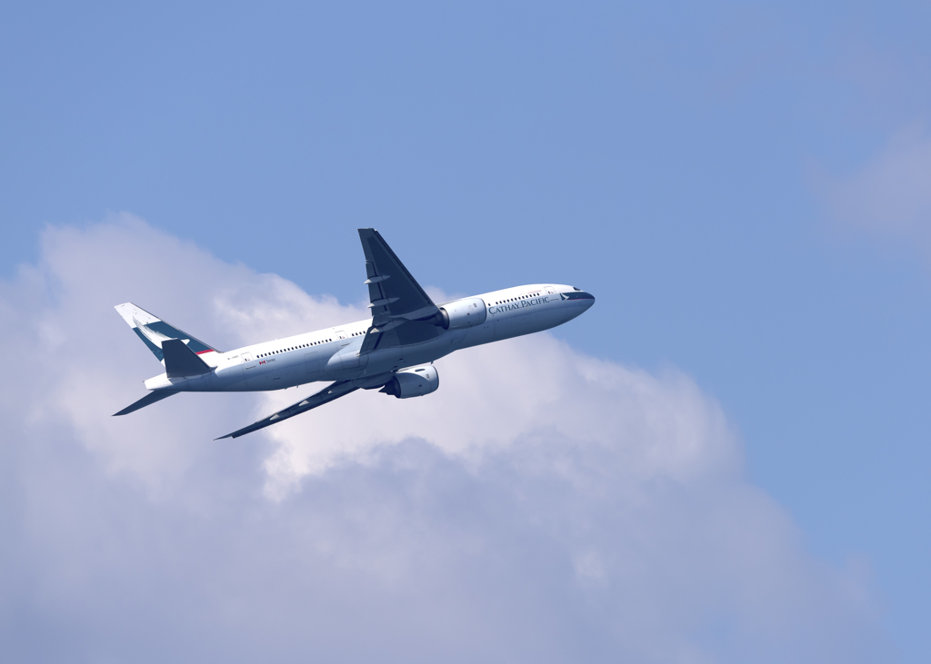  Cathay Pacific 