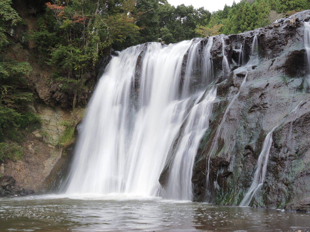 龍門の滝（栃木県那須烏山市）