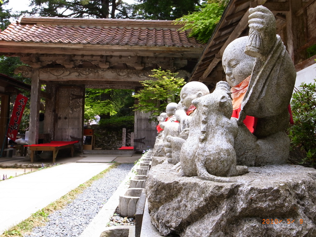 地蔵の軍団