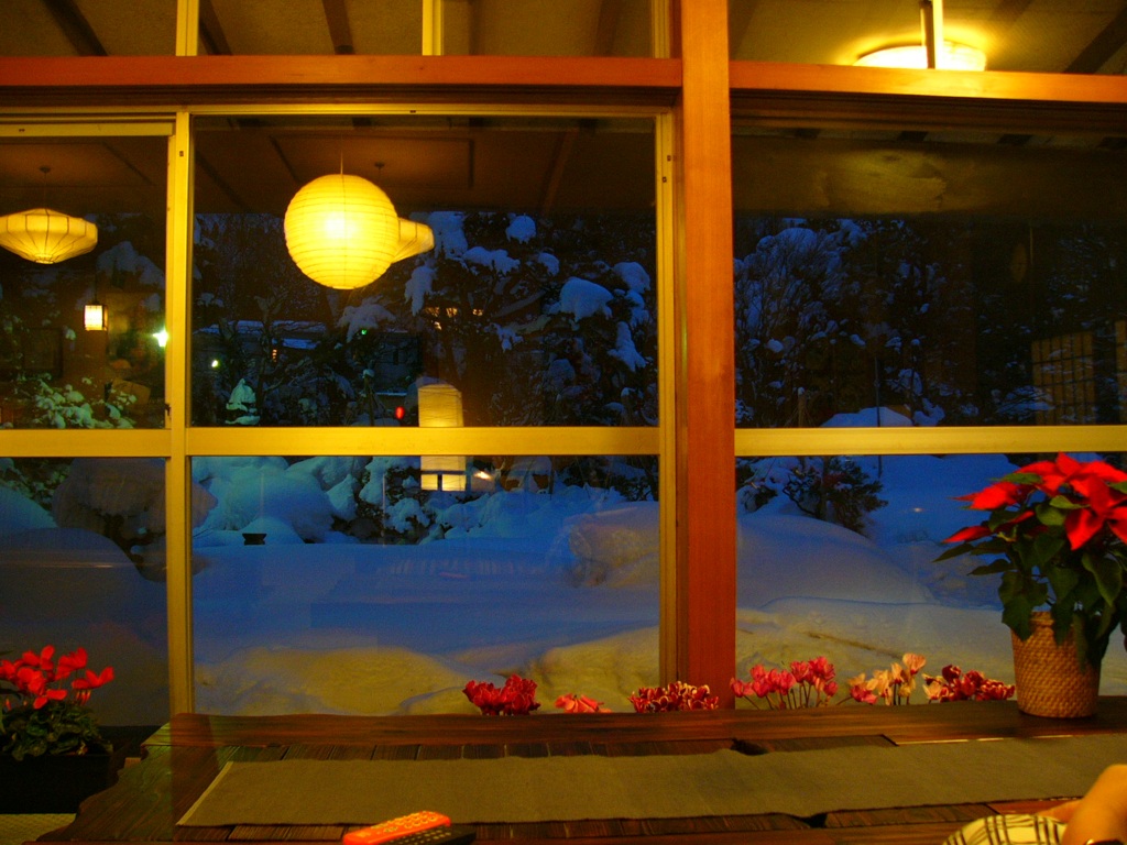 旅館の雪景色