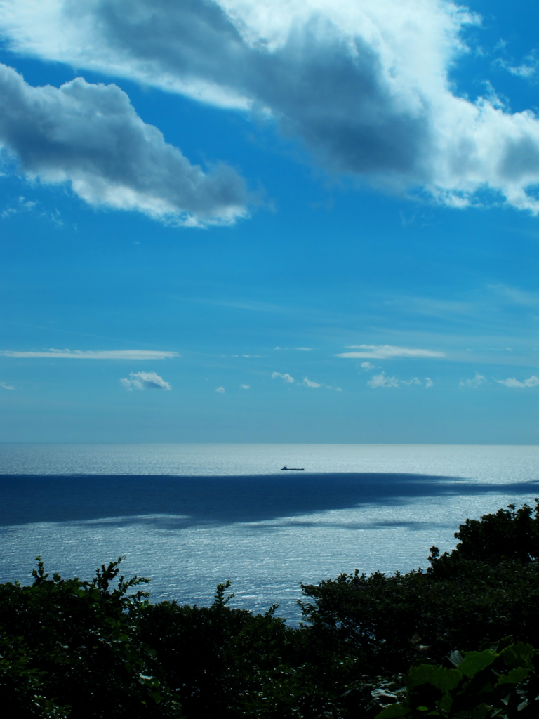 空と海と森、そして船