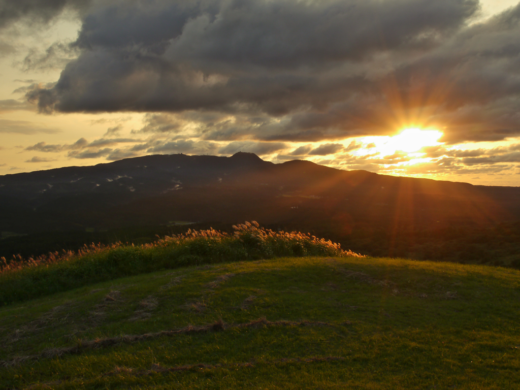 男鹿真山の夕陽