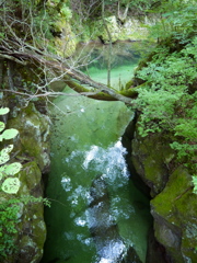 お殿淵