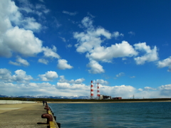 煙突と空