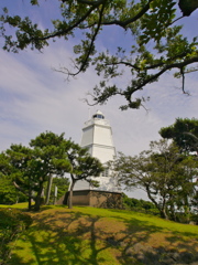 夏の六角灯台